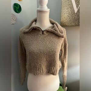 Hollister cropped pullover